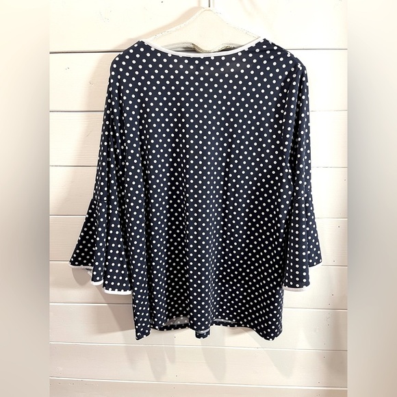 💙 LAURA PLUS – Navy Polka Dot V-Neck Top size 2X - Picture 7 of 8